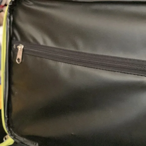 Scooby Doo Mystery Machine rolling luggage suitcase bag - Picture 10 of 13